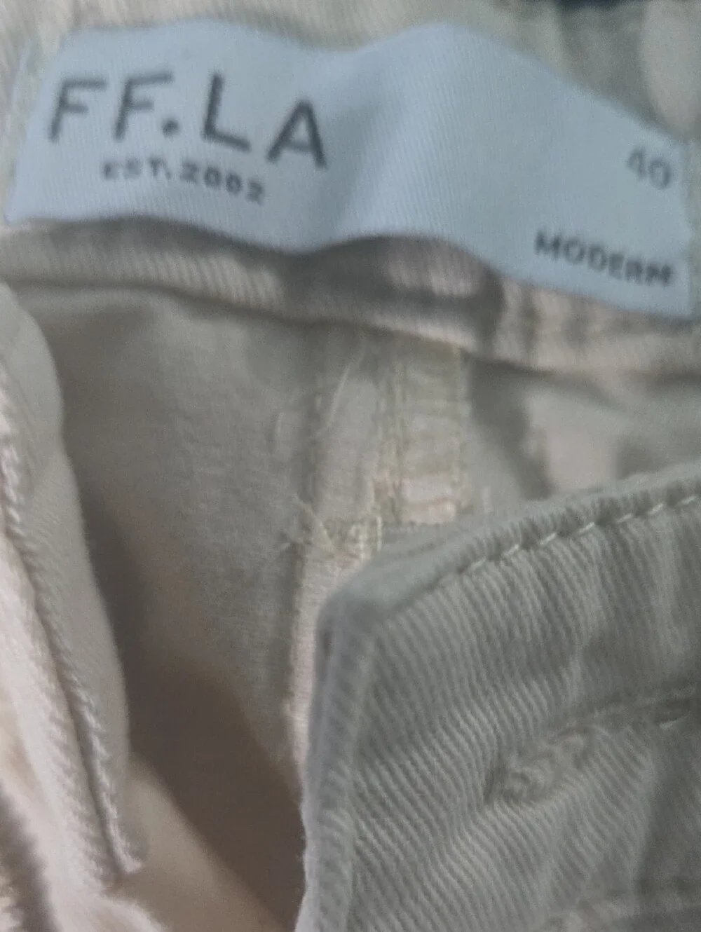 Men's Flat Front Cotton Shorts in Off-White